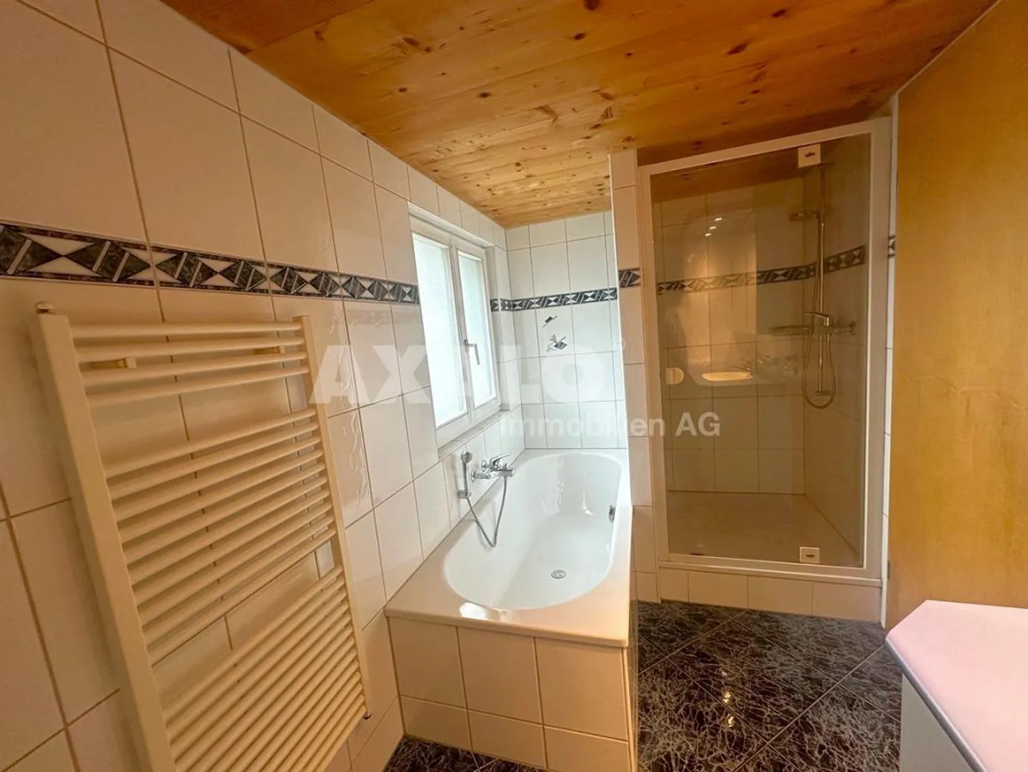 Charmantes Maisonette-Haus - Foto 8 von 8