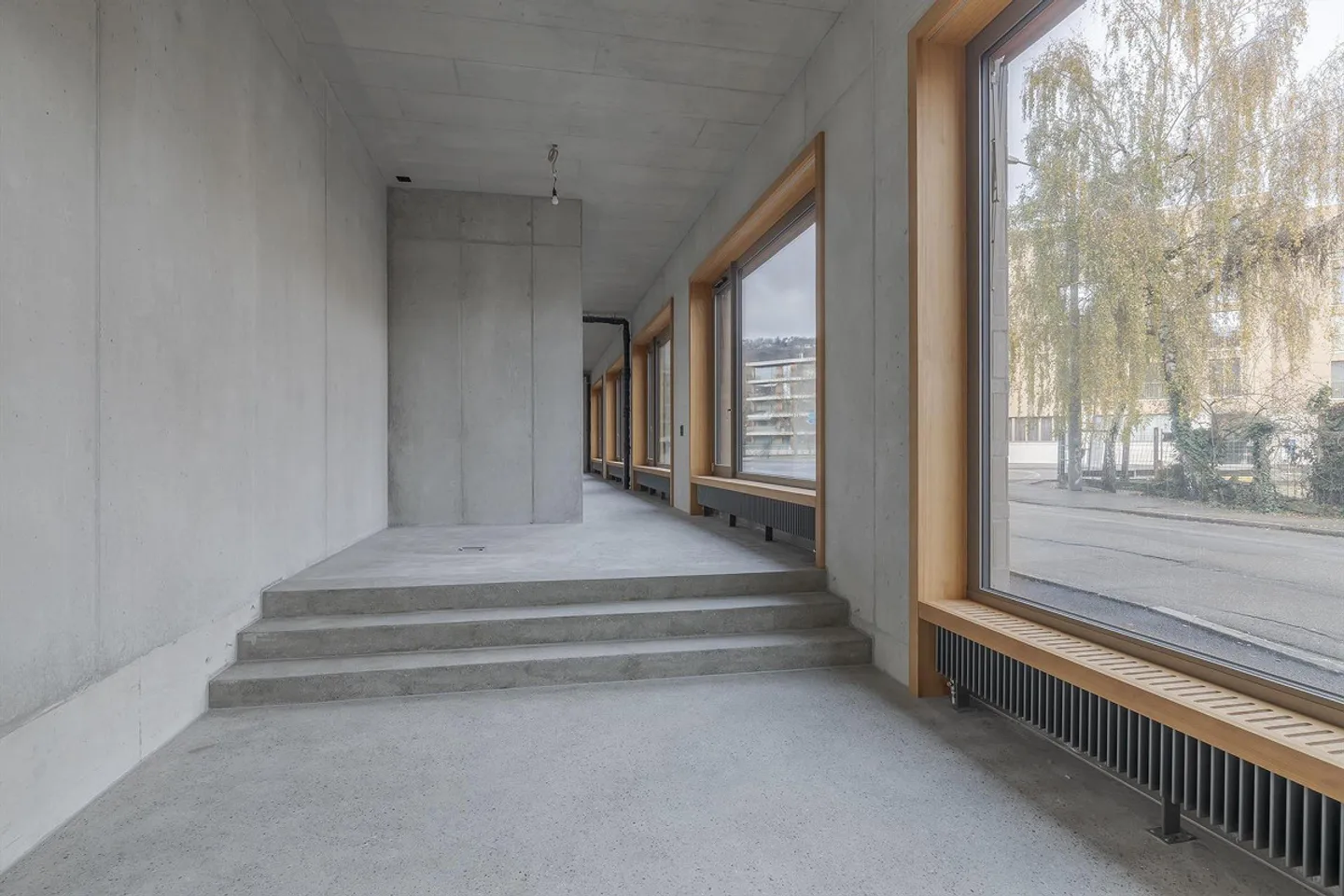 Commercial Property in Biel - Photo 5 of 7