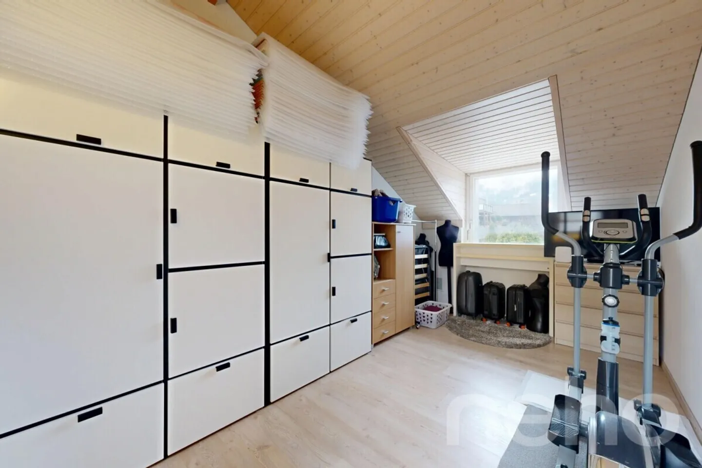 Esclusivo: Villa con due unità - Foto 8 di 12