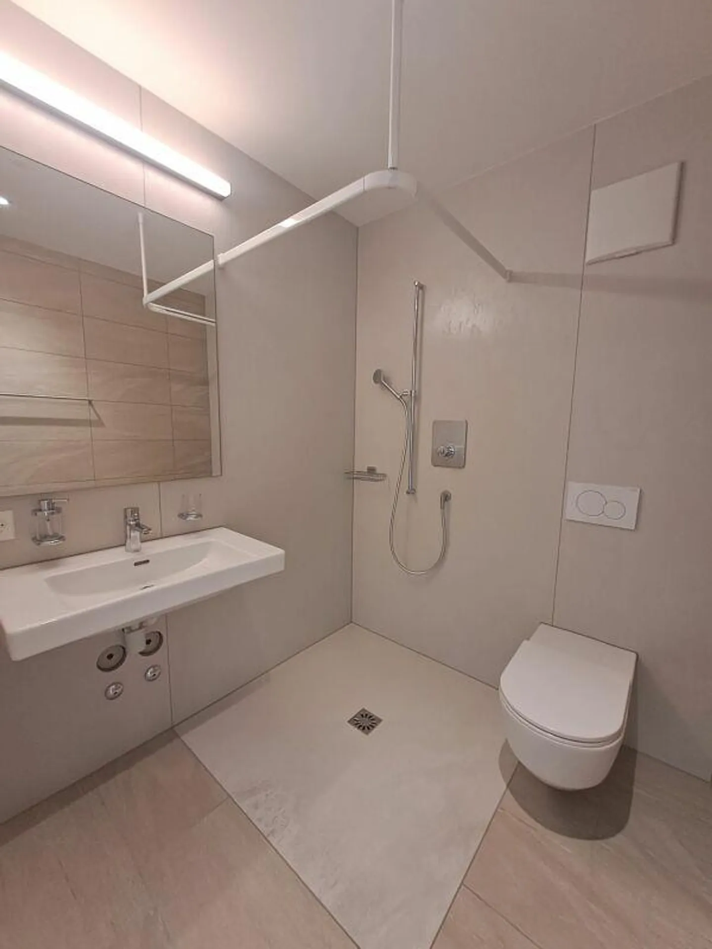 Helle 1.5-Zimmer-Appartements mit Balkon - Photo 7 sur 11