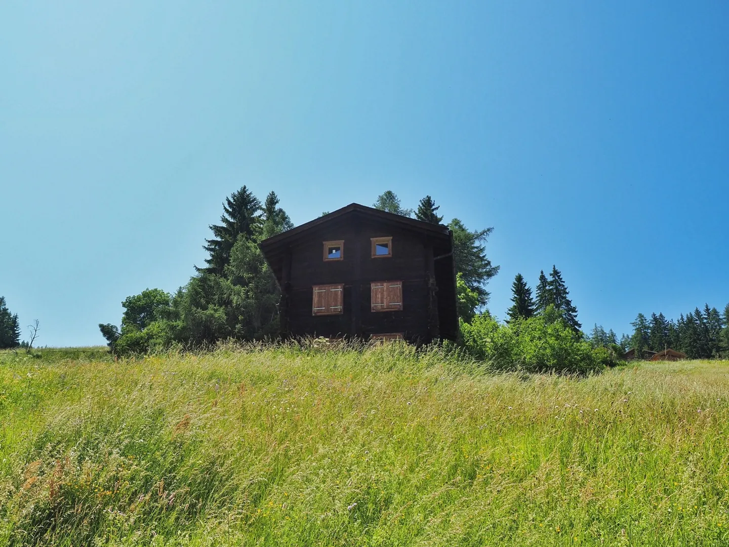 Chalet au milieu de la nature avec vue sur la vallée - Photo 2 sur 10