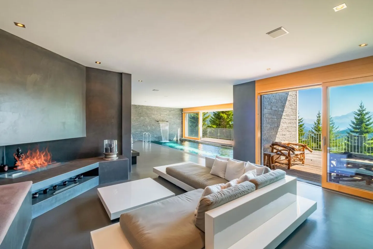 Noble Mountain Residence Ensemble in a Privileged Ski-in/Ski-out Location - Photo 4 of 7