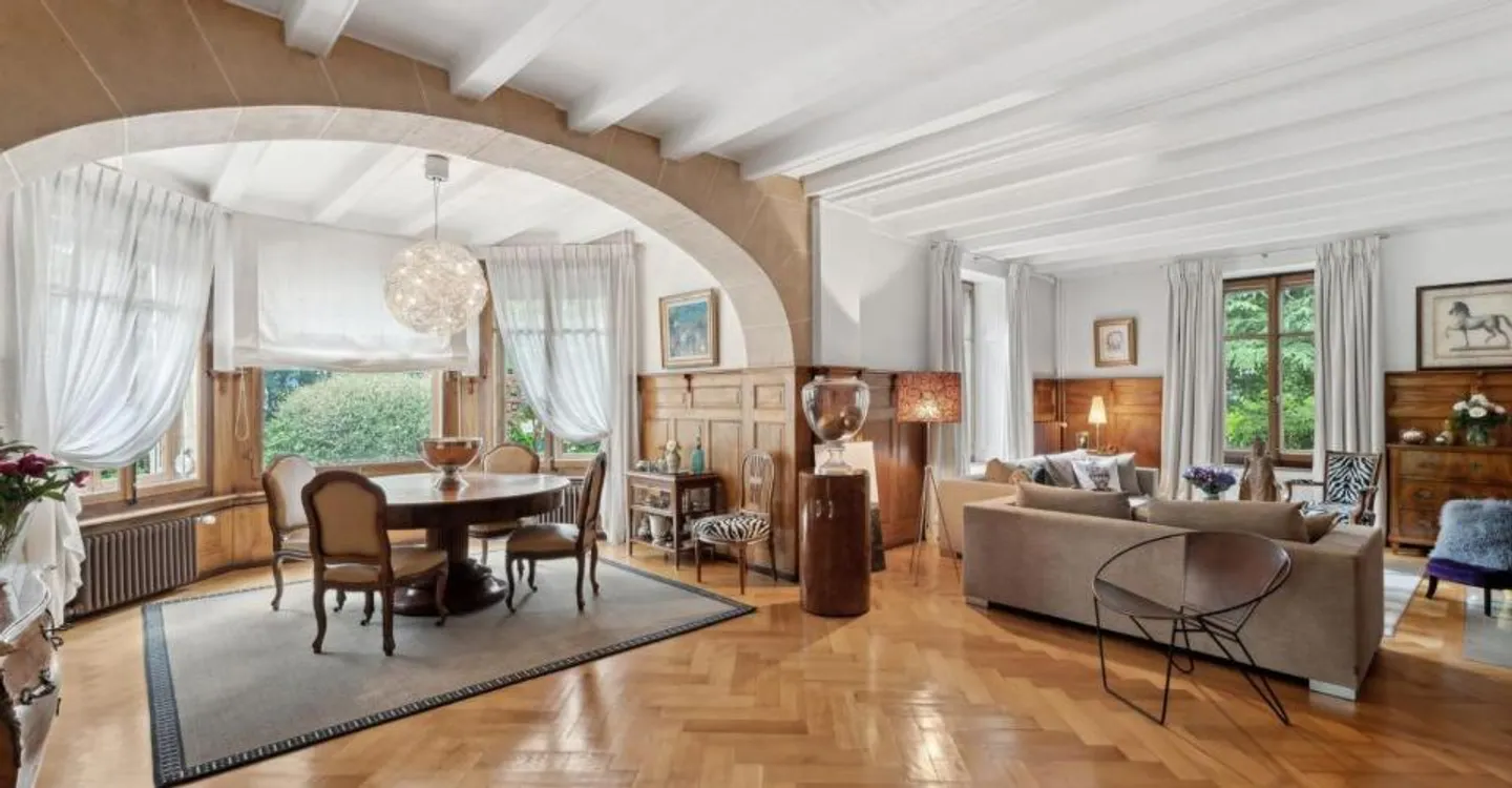 Beautiful prestigious family home in the heart of nature - Photo 2 of 7