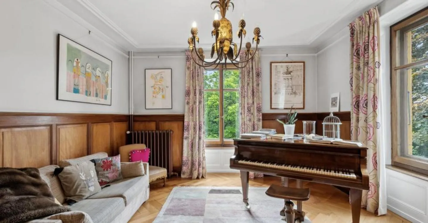 Beautiful prestigious family home in the heart of nature - Photo 4 of 7