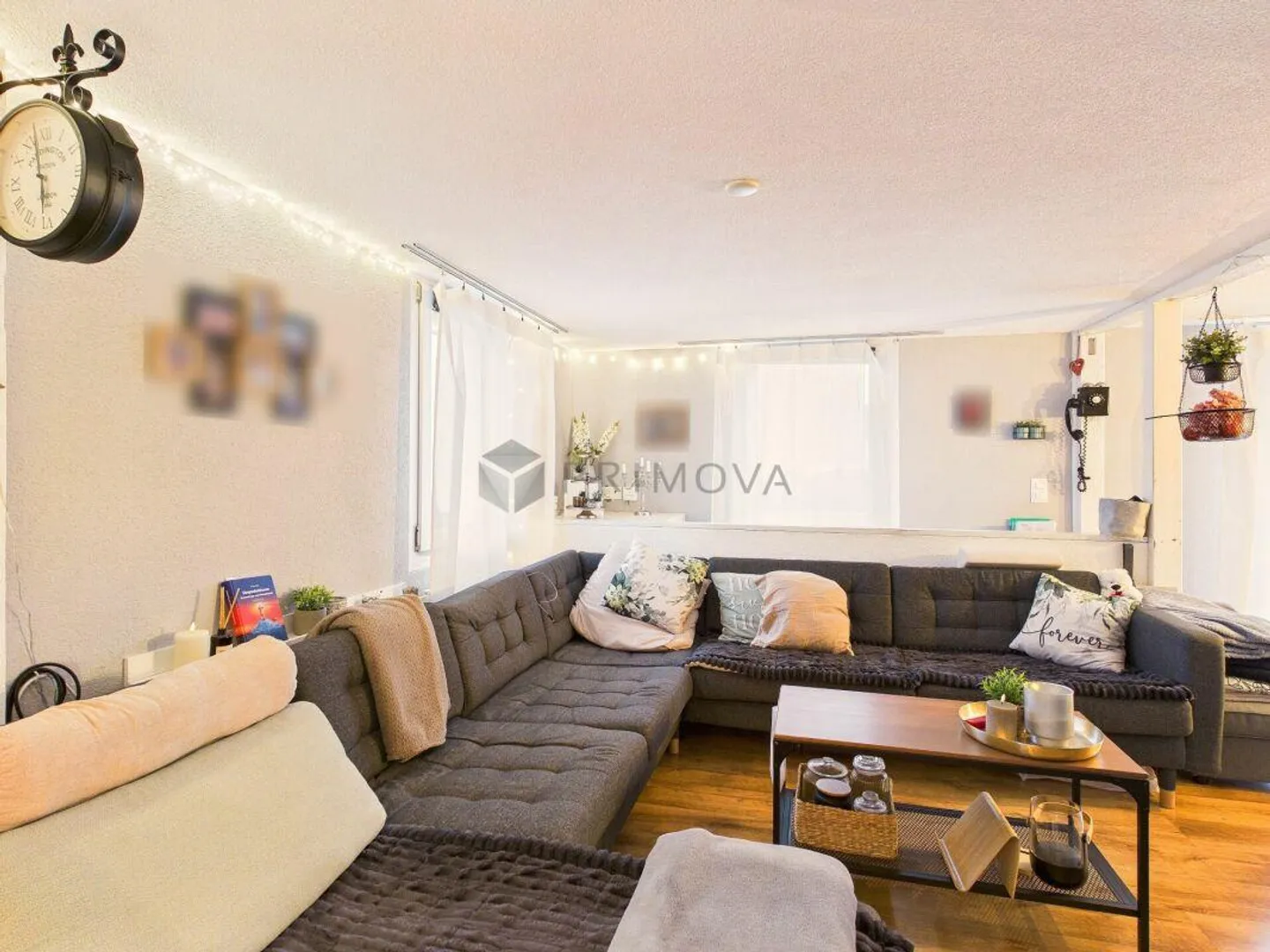 Maison individuelle confortable à un prix raisonnable avec une grande terrasse directement au bord de la rivière et pourtant très centrale ! - Photo 4 sur 13