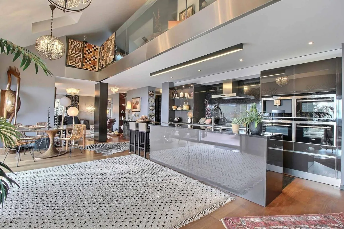 Wunderschöne Duplex-Penthouse mit atemberaubendem Seeblick - Foto 1 von 13