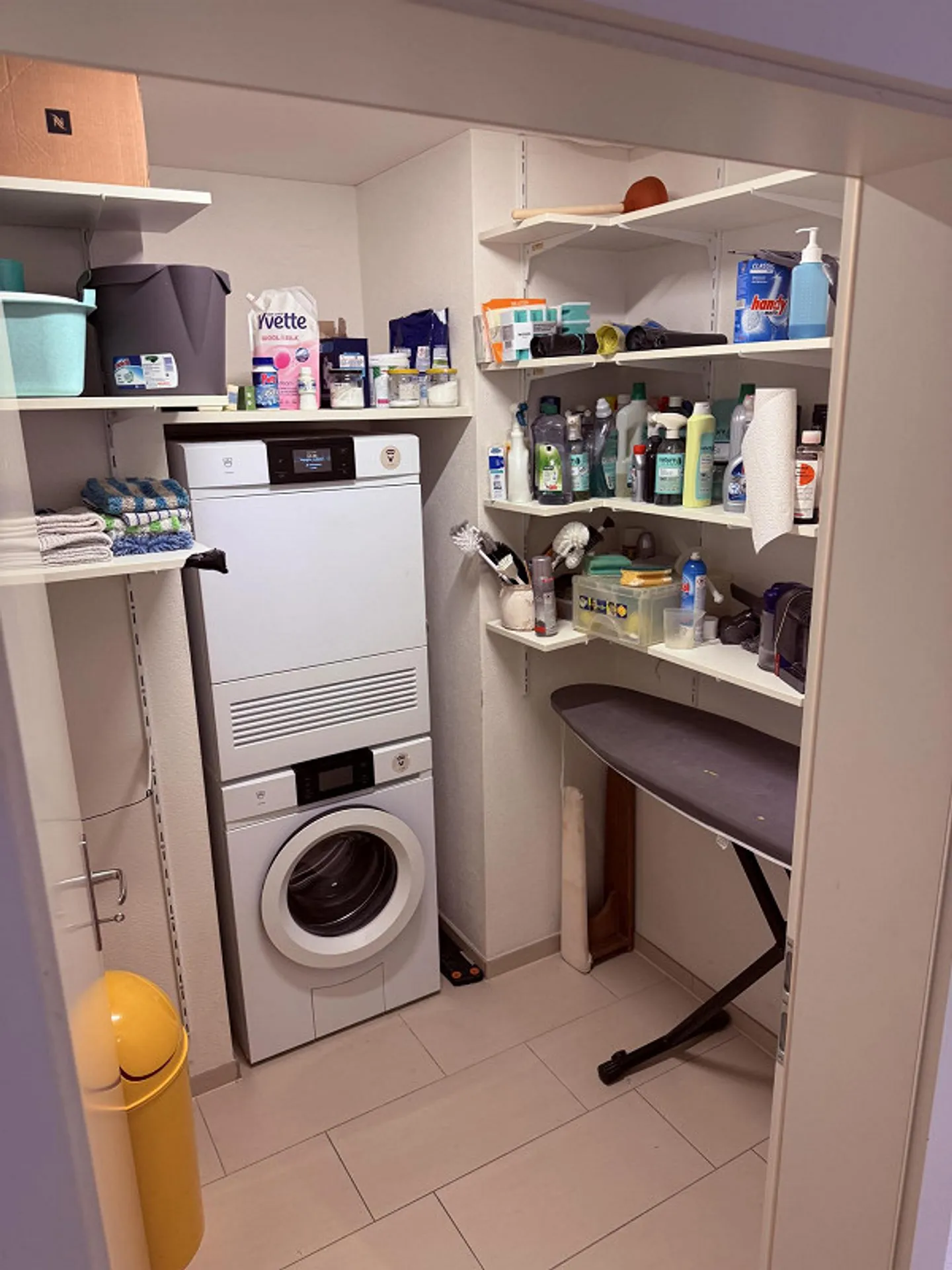 Appartamento spazioso e arredato di 4 ½ stanze disponibile per 6 mesi - Foto 16 di 22