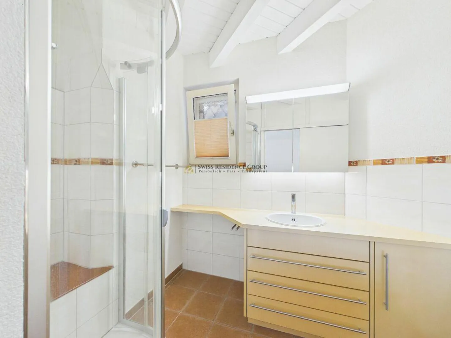 Casa unifamiliare con grande terreno e parcella agricola adiacente - Foto 10 di 22