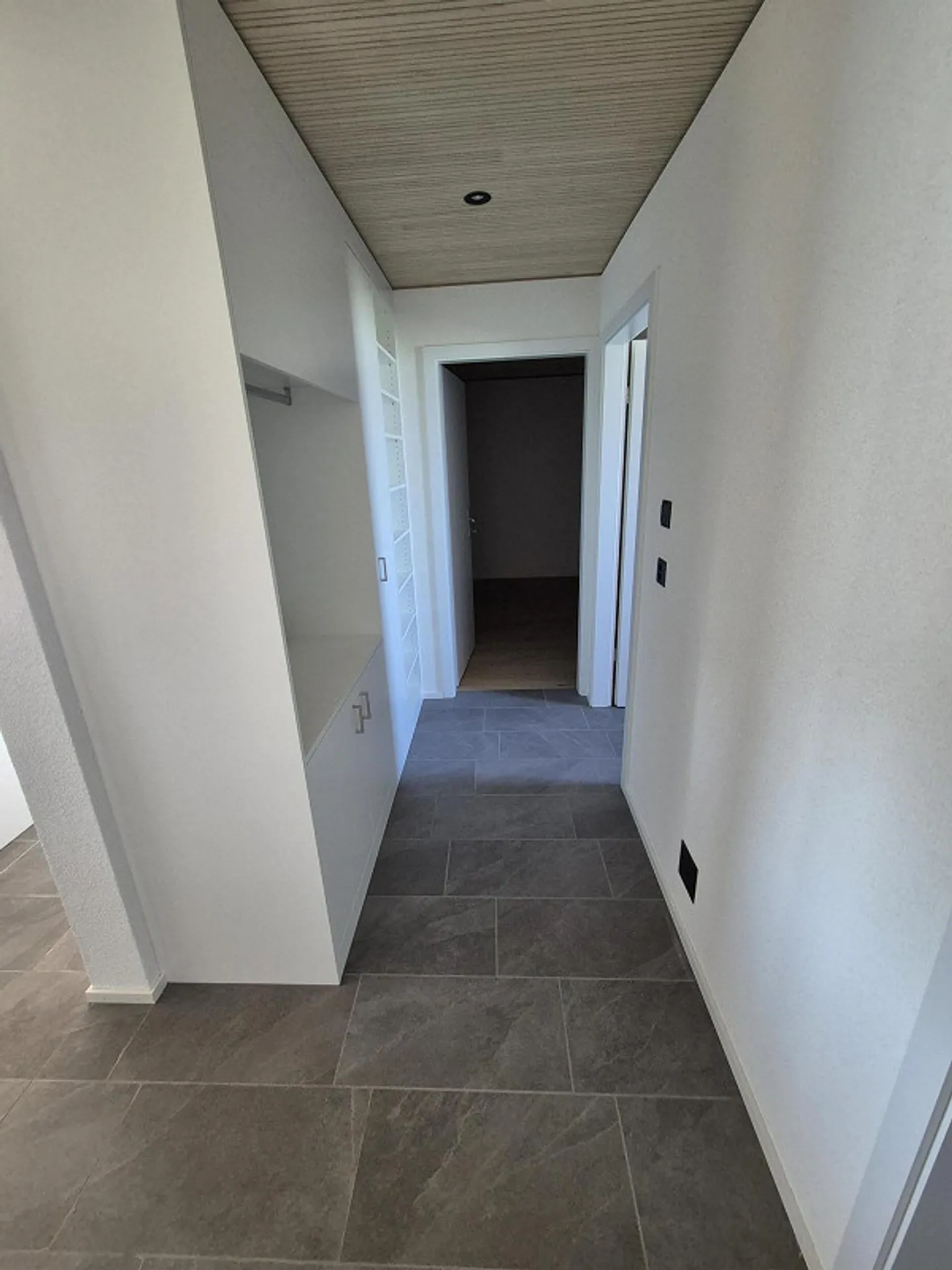 Moderne 4.5-Zimmer-Wohnung in Reinach - Foto 9 von 16