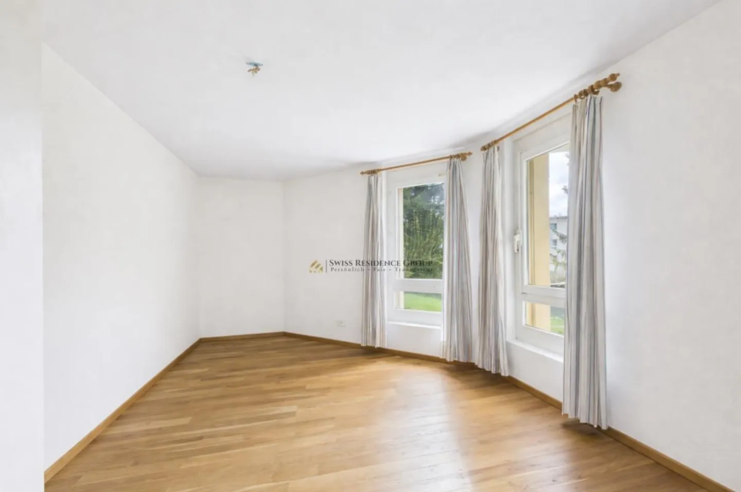 Casa unifamiliare con grande terreno e parcella agricola adiacente - Foto 16 di 22