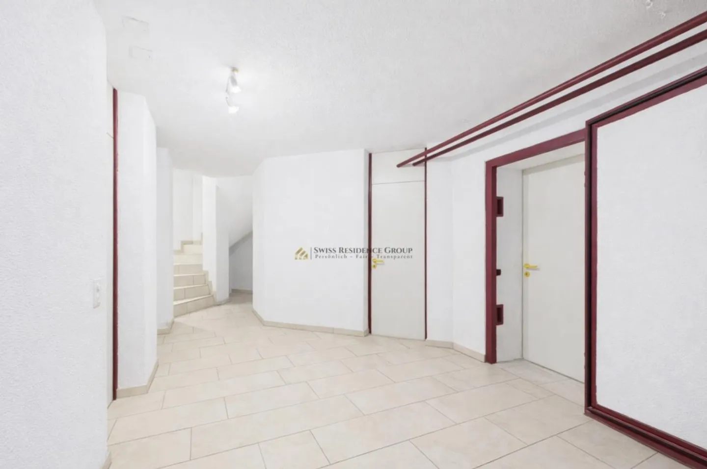 Casa unifamiliare con grande terreno e parcella agricola adiacente - Foto 18 di 22