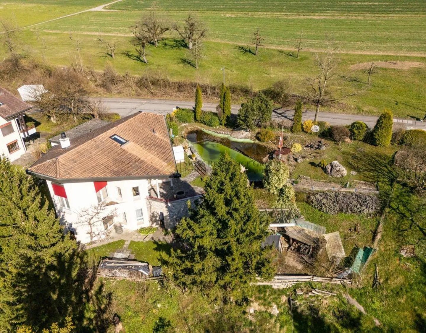 Casa unifamiliare con grande terreno e parcella agricola adiacente - Foto 20 di 22