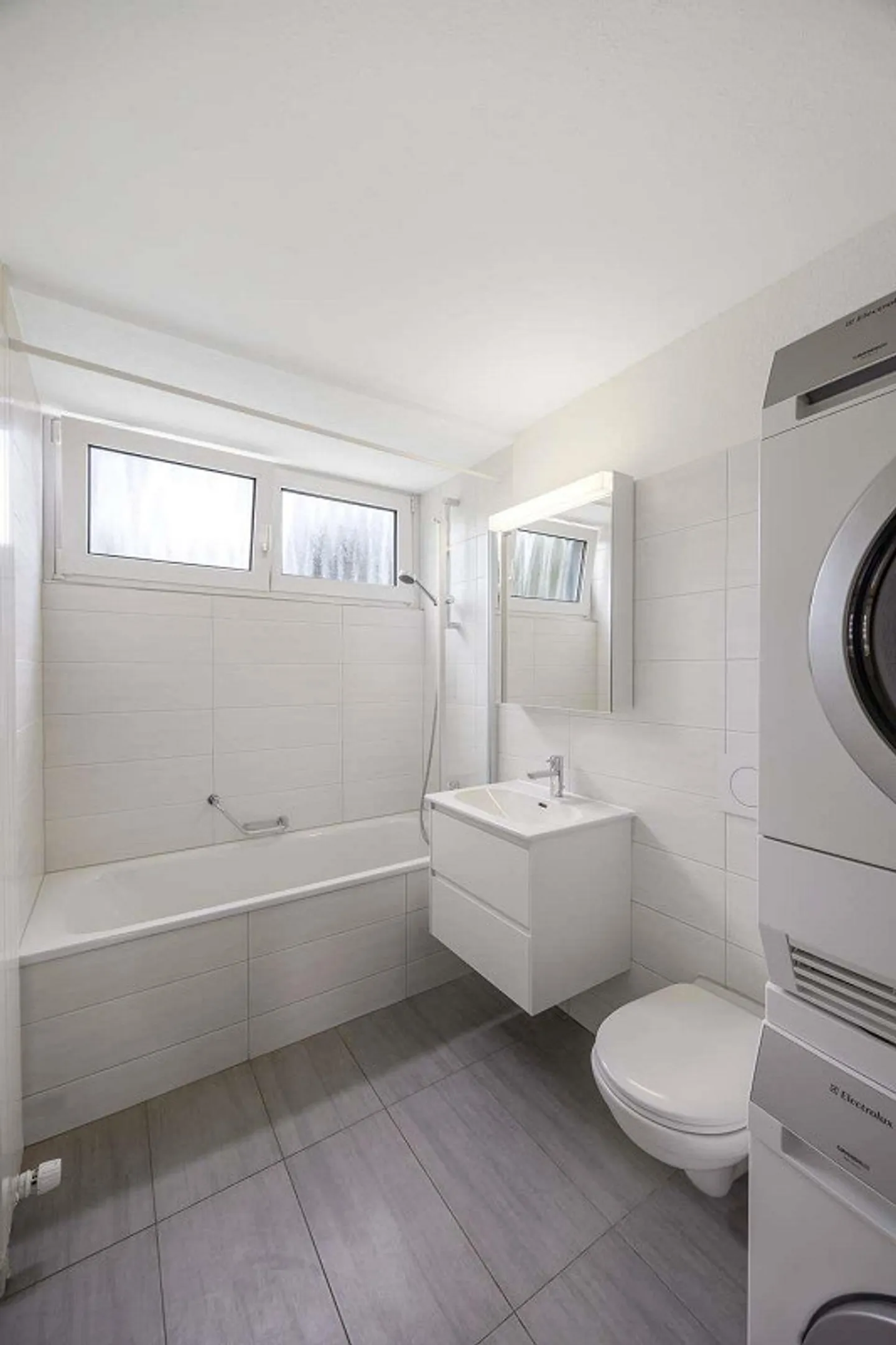 Central 4.5-room apartment with panoramic view - Photo 6 of 13