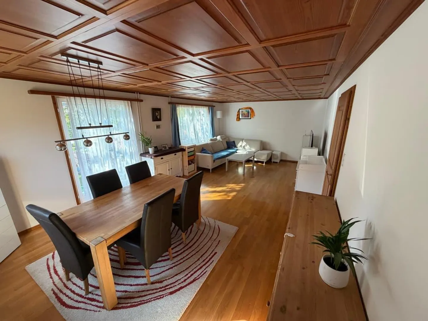 Maison individuelle de 5,5 pièces avec grand jardin à Weinfelden - Photo 3 sur 5