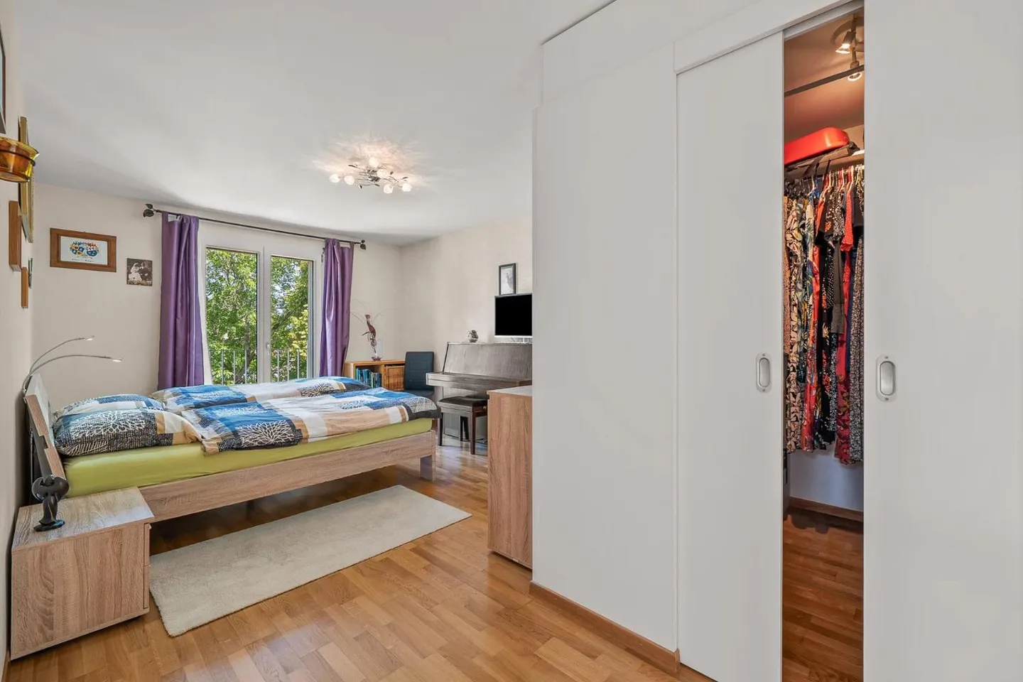 Bellissimo appartamento attico di 4,5 locali luminosi e vicino a tutti i servizi - Foto 5 di 11