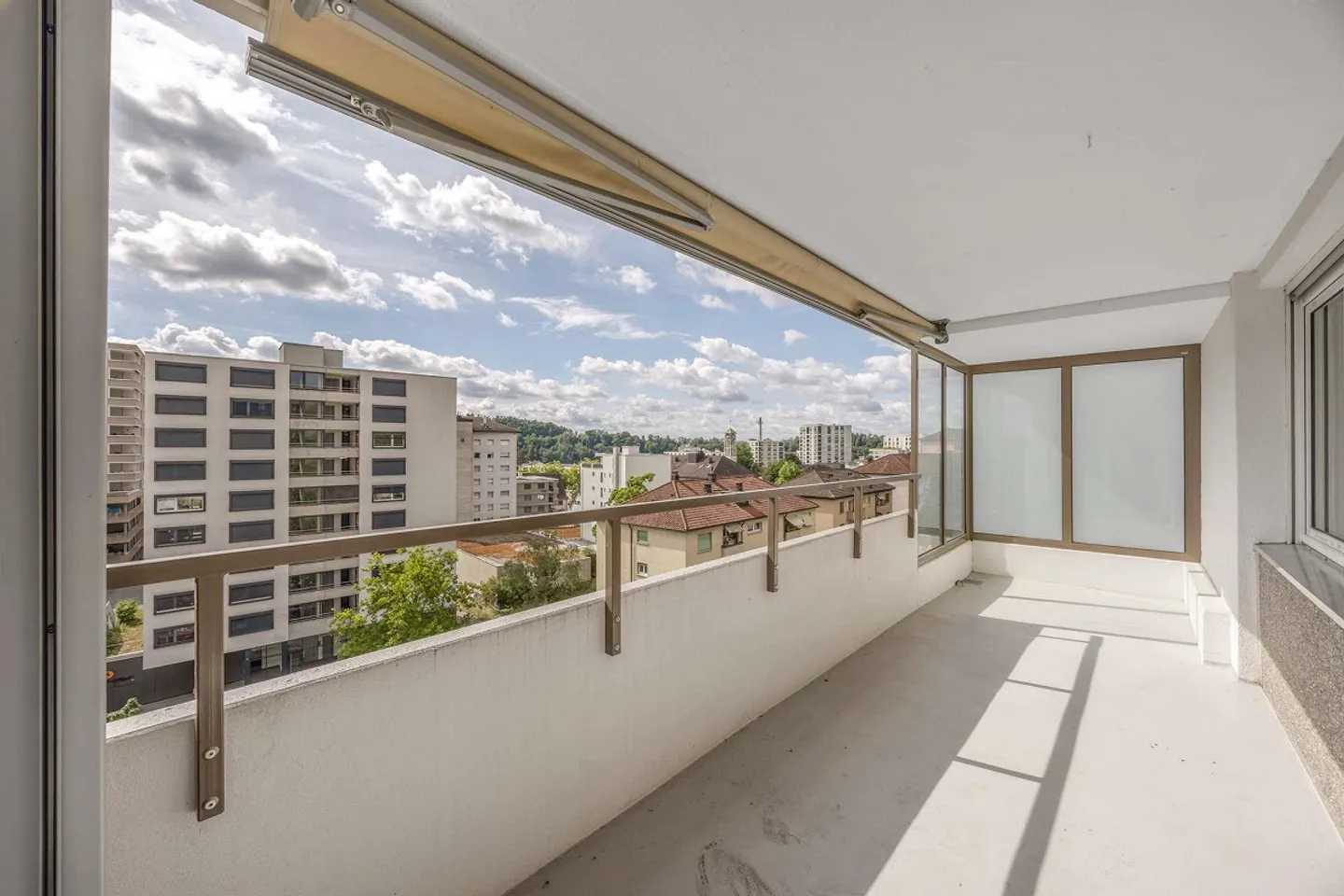 Central 4.5-room apartment with panoramic view - Photo 10 of 13