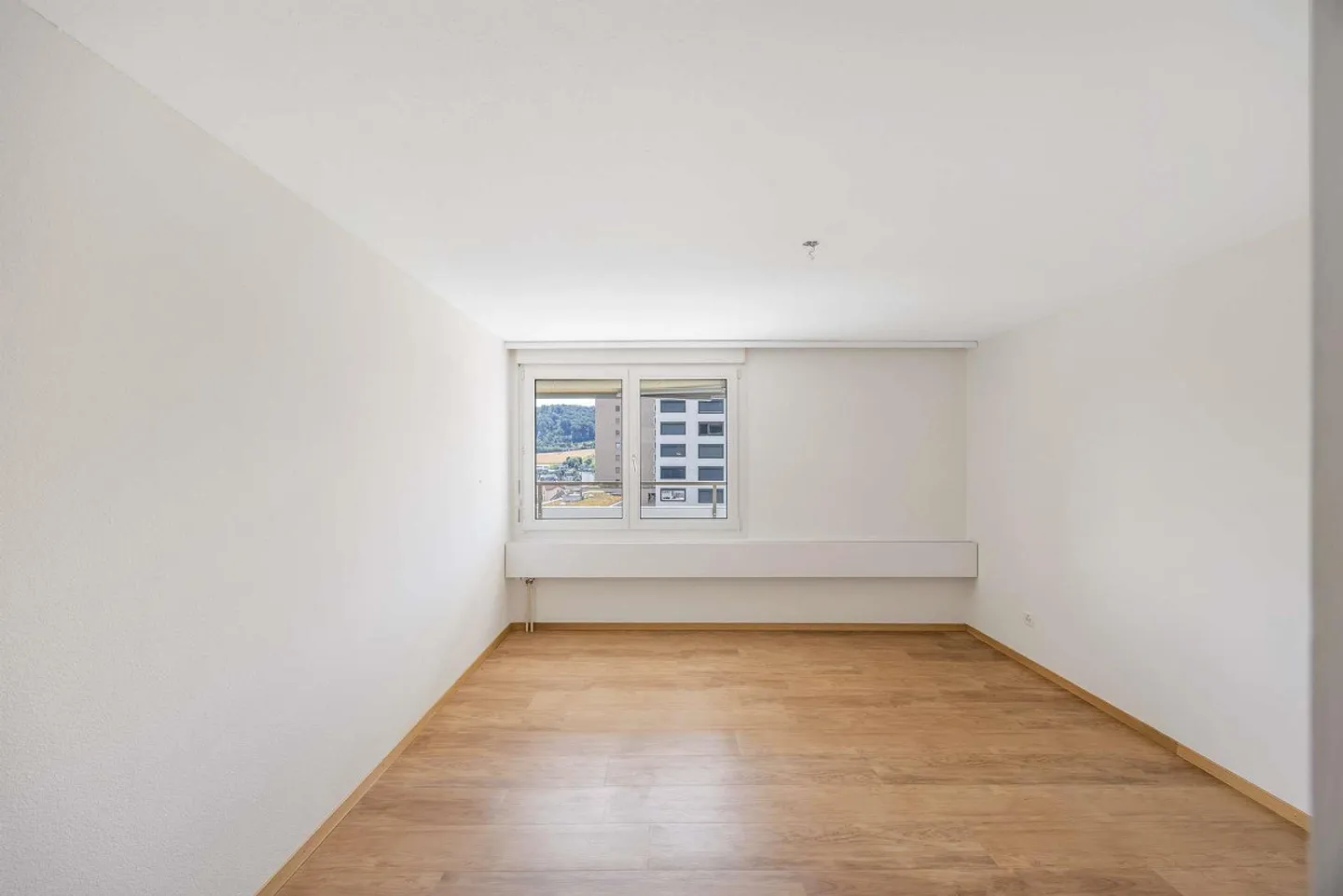Central 4.5-room apartment with panoramic view - Photo 9 of 13