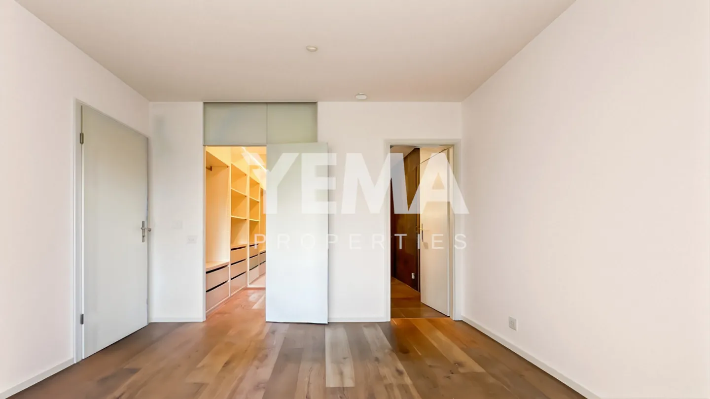 Extraordinary Garden Level in St-Prex - Photo 12 of 13