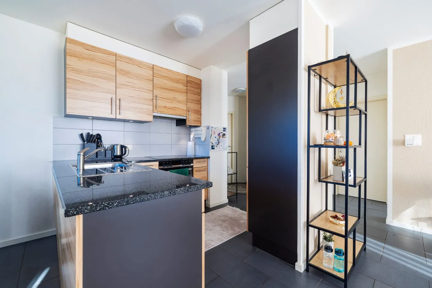 3,5-Zimmer-Wohnung im 1. Stock in Aigle - Foto 3 von 12