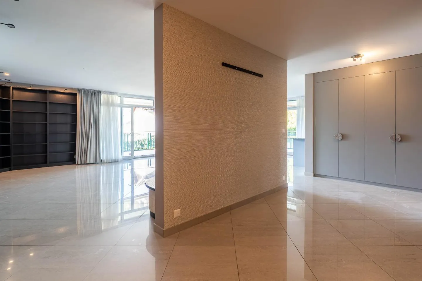 Magnificent 4.5-room apartment in Mont-sur-Rolle - Photo 15 of 19