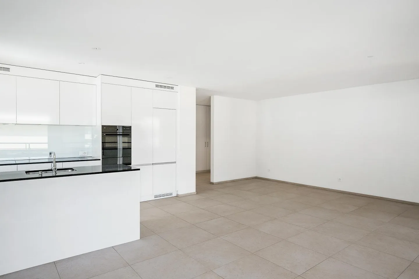 Residenza ai Fiori - Luminoso appartamento di 5,5 stanze con finiture di alta qualità - Foto 3 di 7