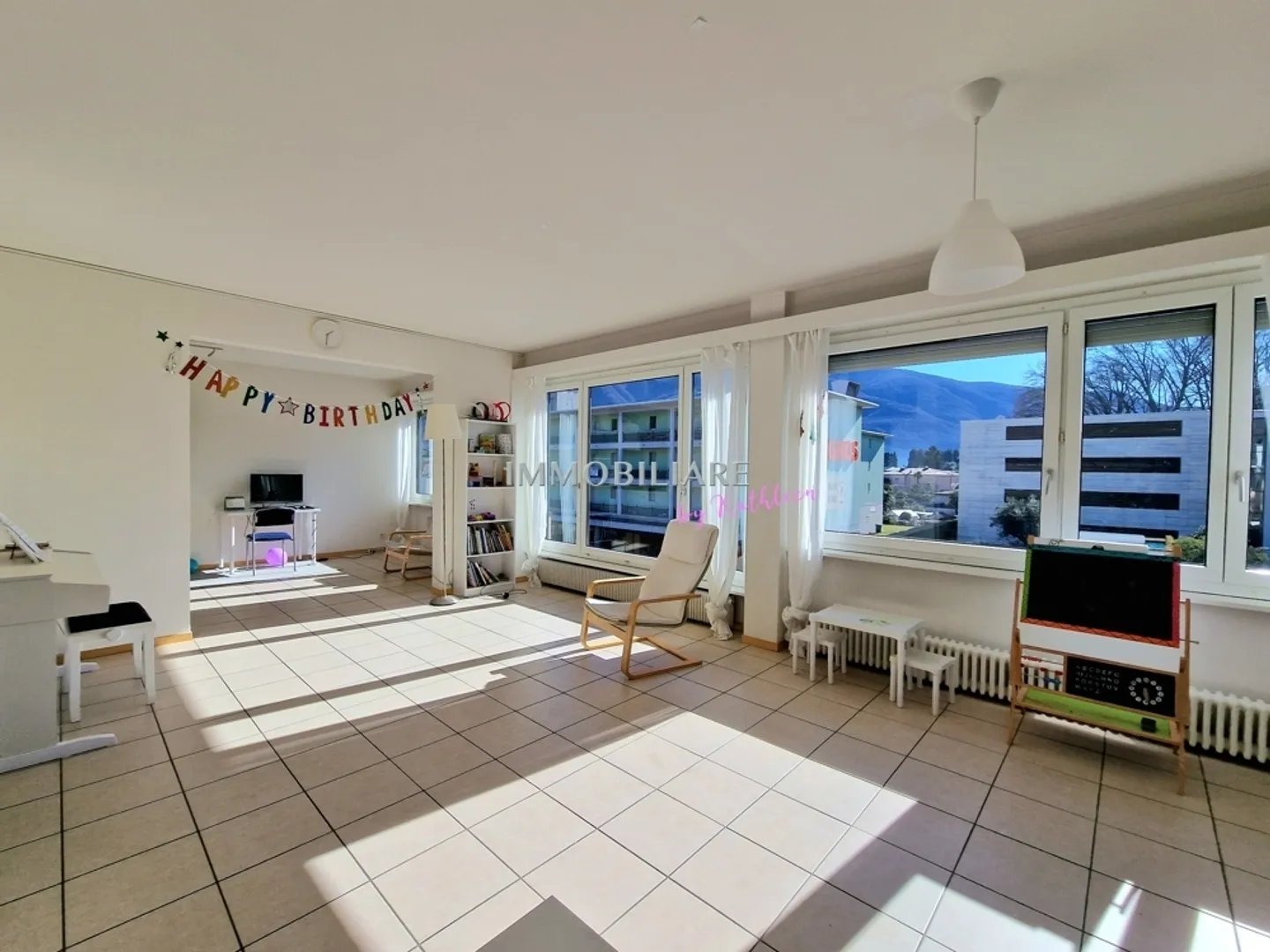 Apartment for rent - Photo 5 of 13