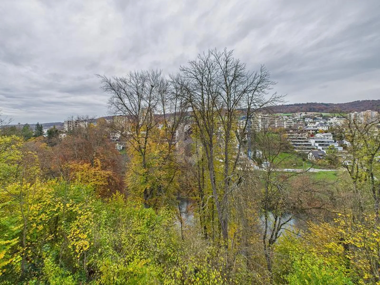 GROSSZÜGIG, ERSTBEZUG NACH RENOVATION - Foto 5 von 6