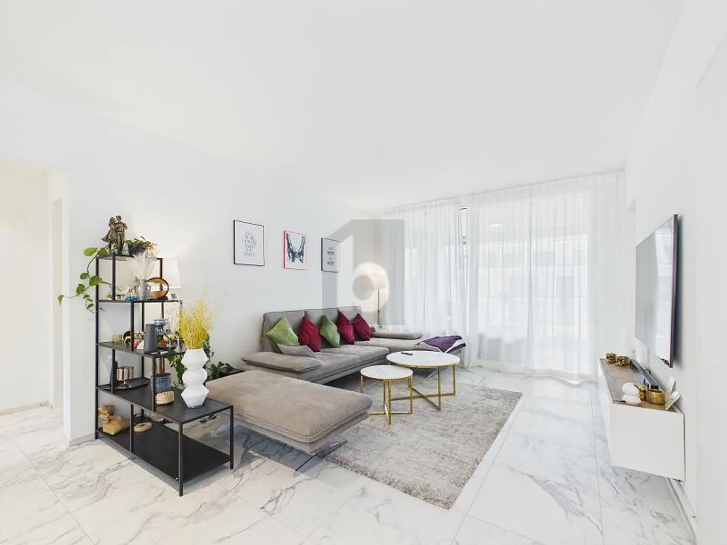 Stilvolle Wohnung mit Loggia - Foto 2 von 6