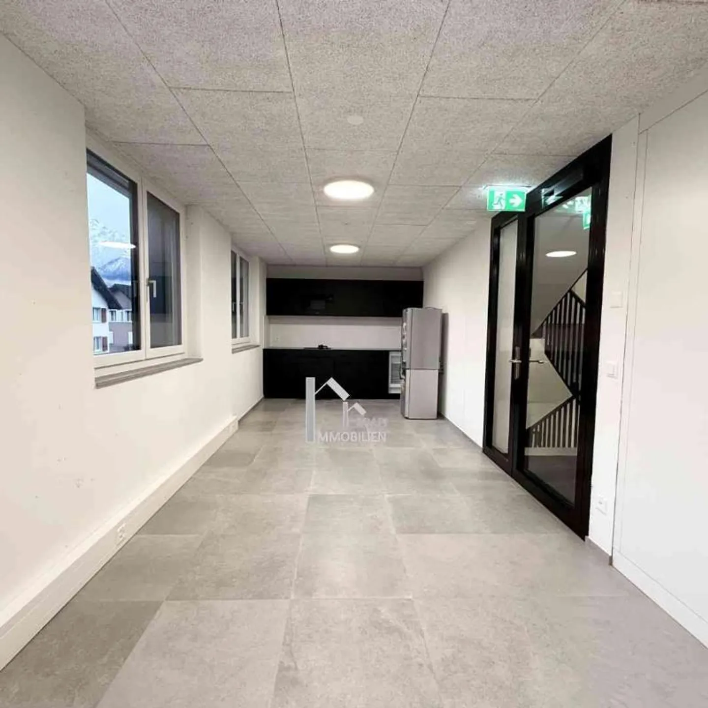 NOUVEAU BÂTIMENT COMMERCIAL INCLUANT UN RACCORDEMENT D'EAU - Photo 5 sur 6