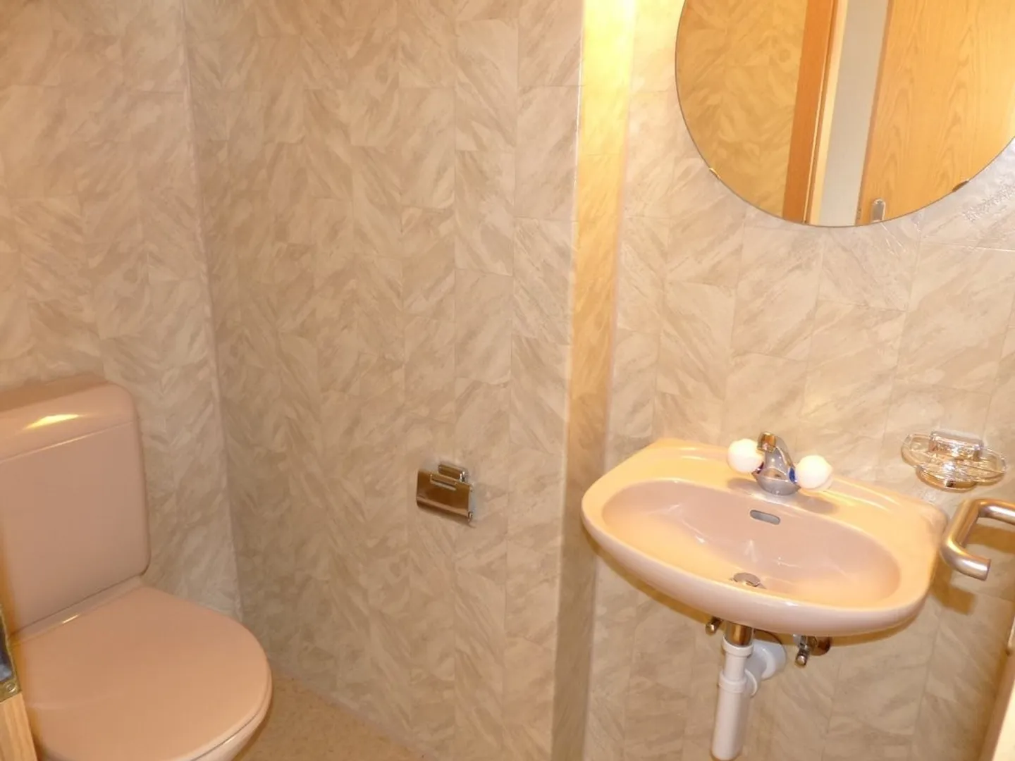 attraktive 3.5 Zimmer-Maisonettewohnung unmittelbar bei ÖV und Einkauf - Foto 7 von 10