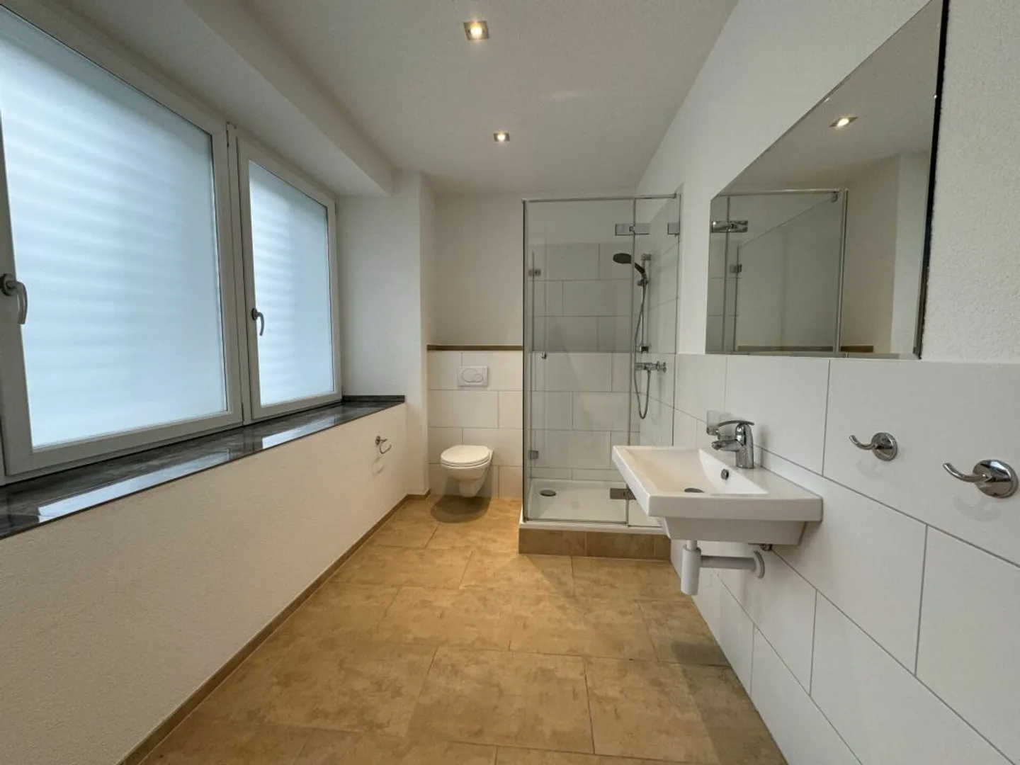 Investissement durable - Immeuble multifamilial entièrement loué dans un état modernisé - Photo 10 sur 16