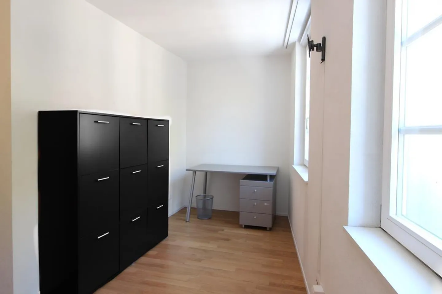 Petit mais bien; appartement 1 pièce... au milieu de Frauenfeld - Photo 3 sur 5