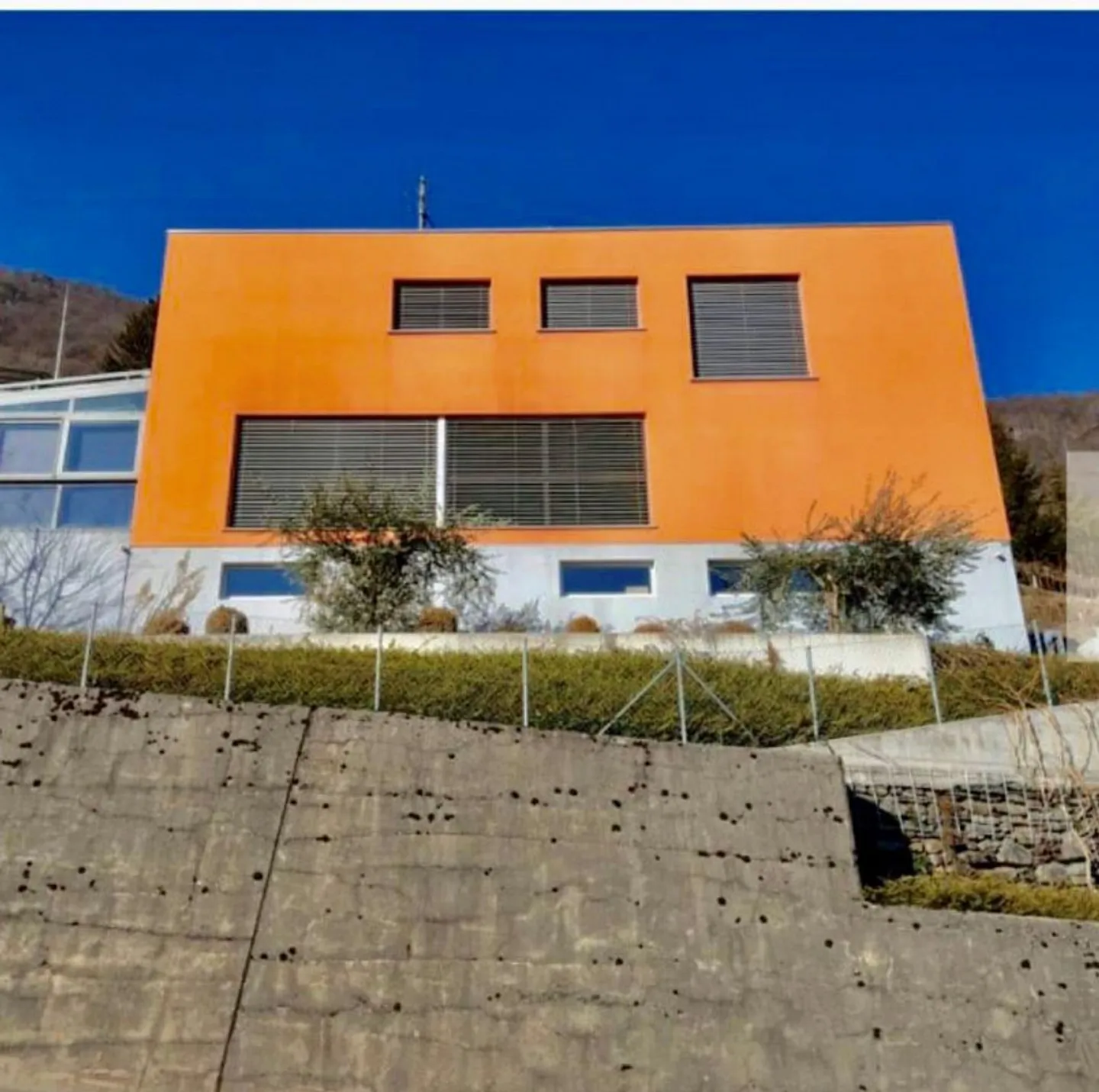 VILLA À ROVEREDO BAISÉE PAR LE SOLEIL - Photo 2 sur 30