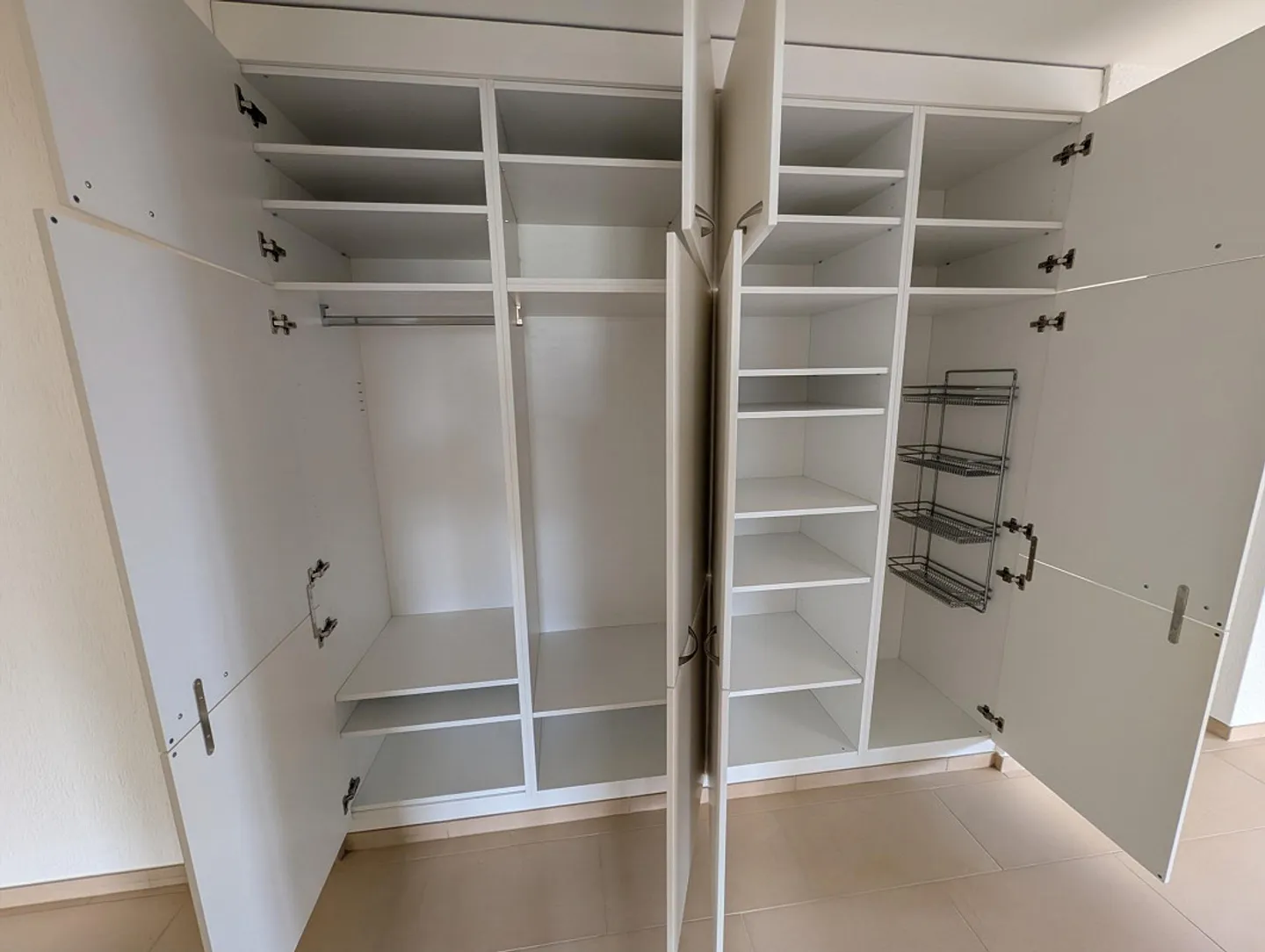 Appartement rénové de 3,5 pièces dans un beau quartier résidentiel - Photo 10 sur 17