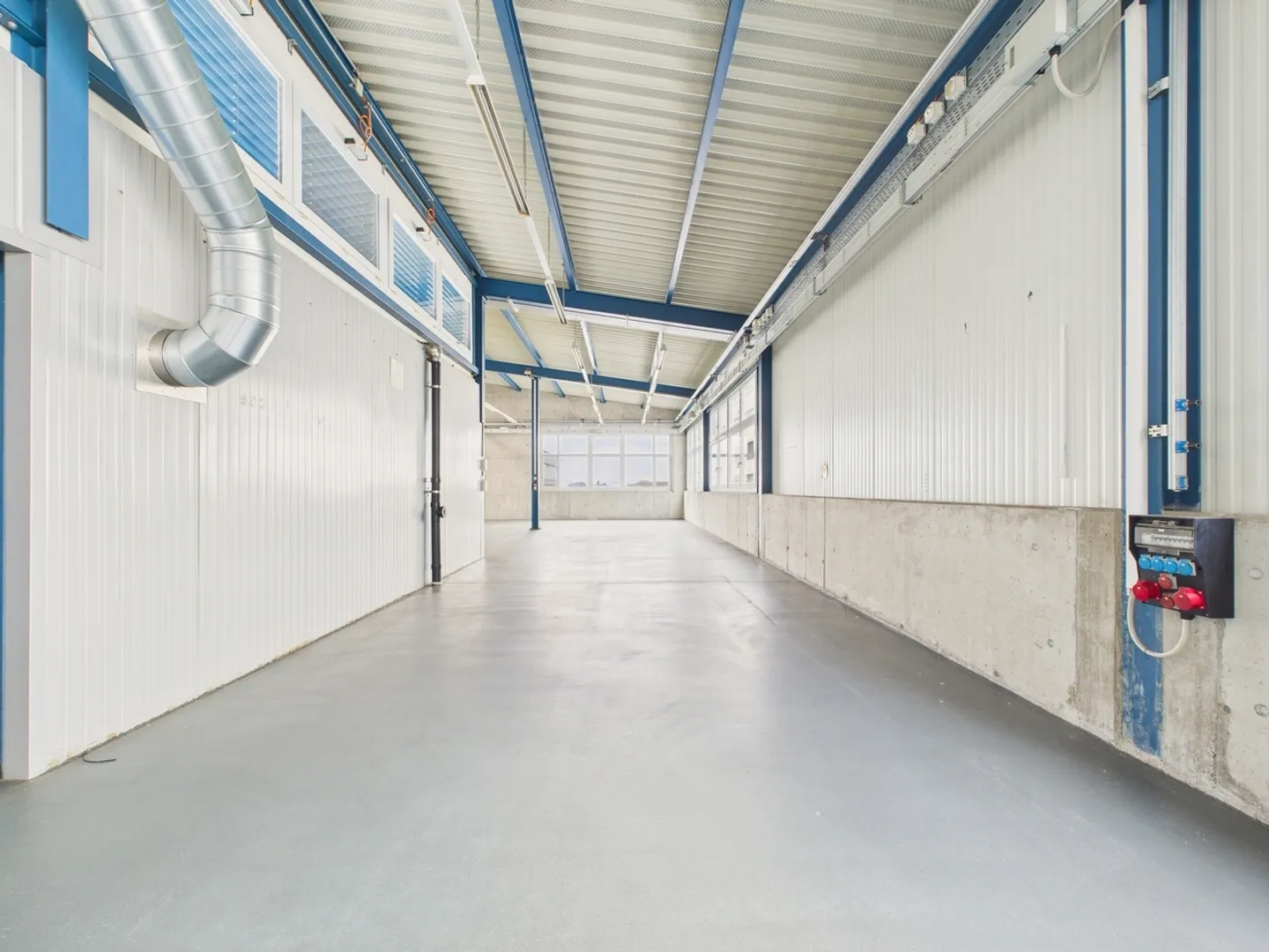 Espace commercial polyvalent à Wetzikon - Photo 5 sur 10