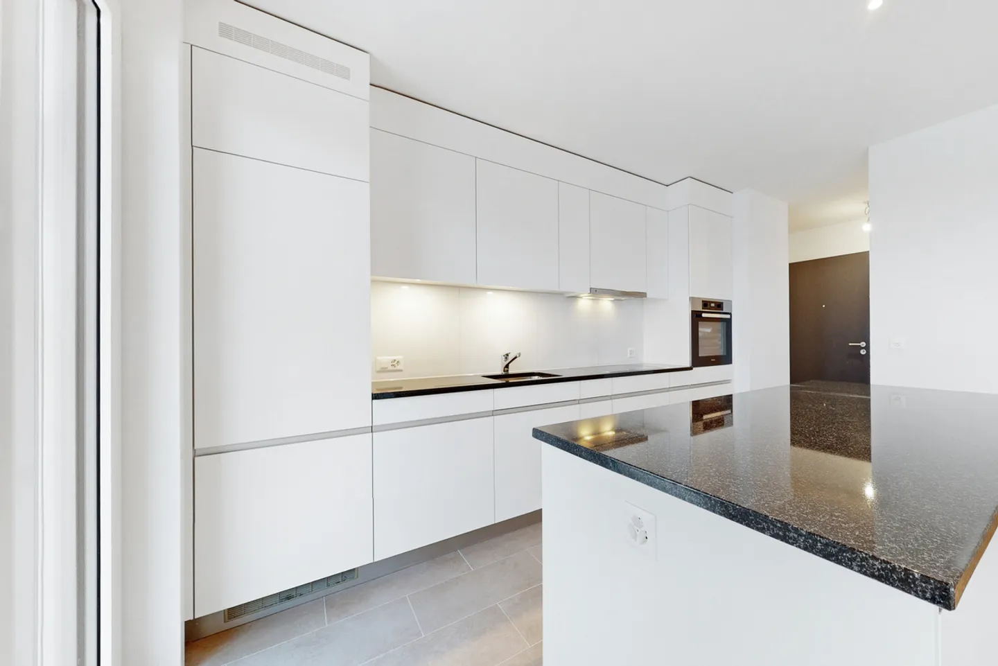 Leben in einer modernen Wohnung in der Nähe des Cornavin-Bahnhofs und der Vereinten Nationen - Foto 3 von 7