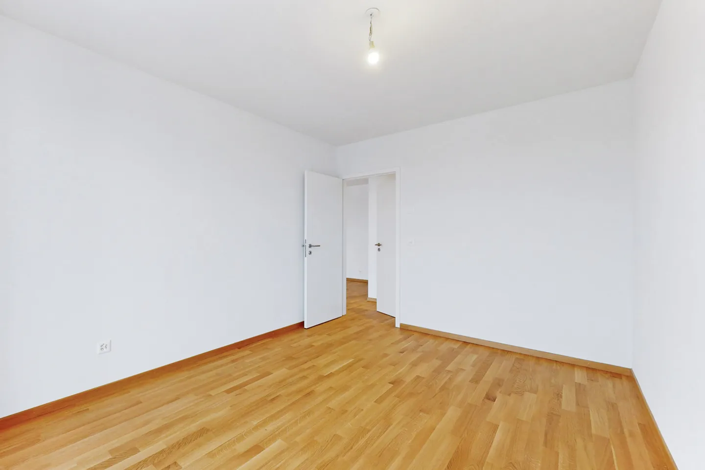 Leben in einer modernen Wohnung in der Nähe des Cornavin-Bahnhofs und der Vereinten Nationen - Foto 6 von 7