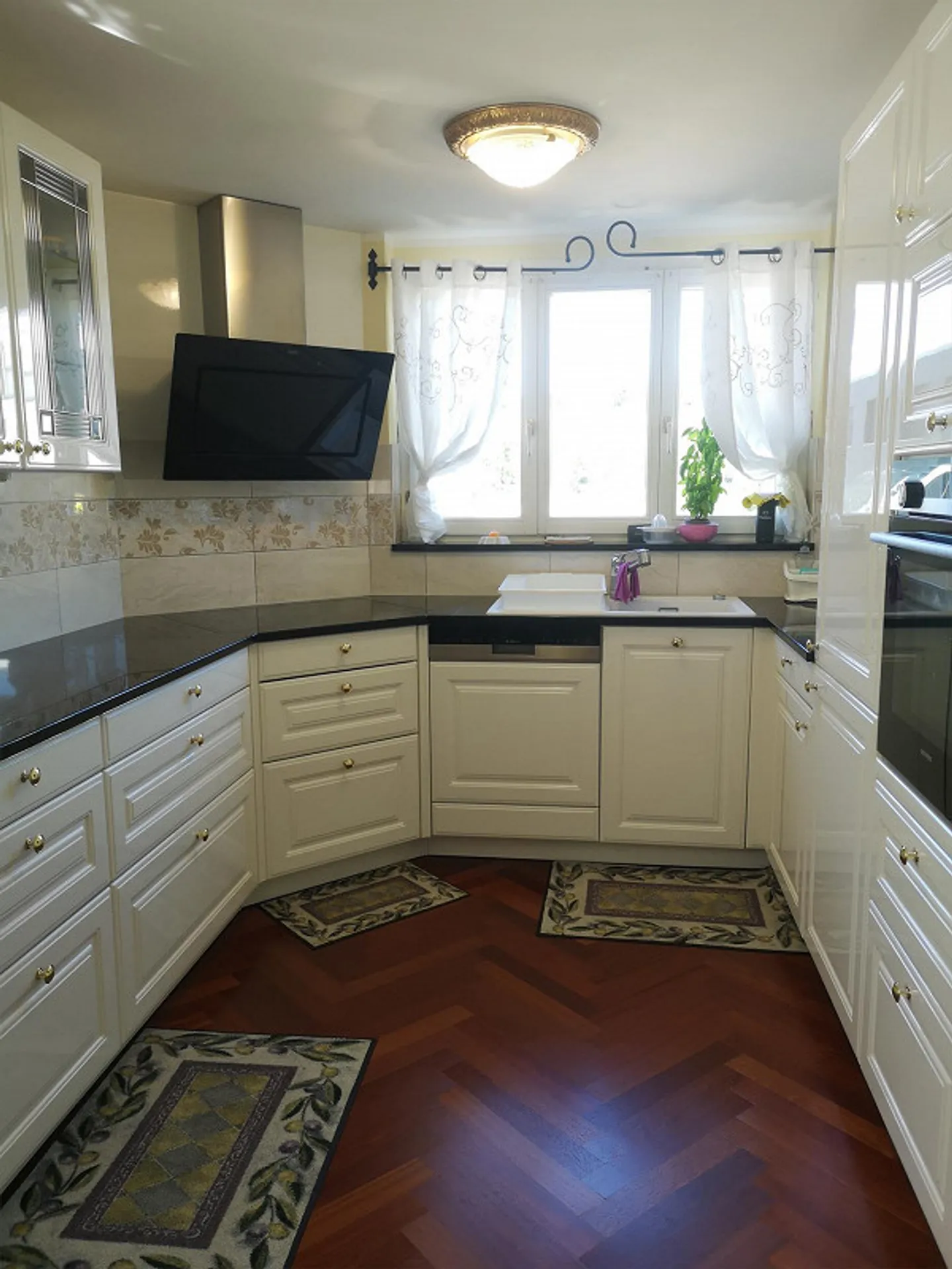 Grosses, top gepflegtes Wohnglück - Foto 3 von 9