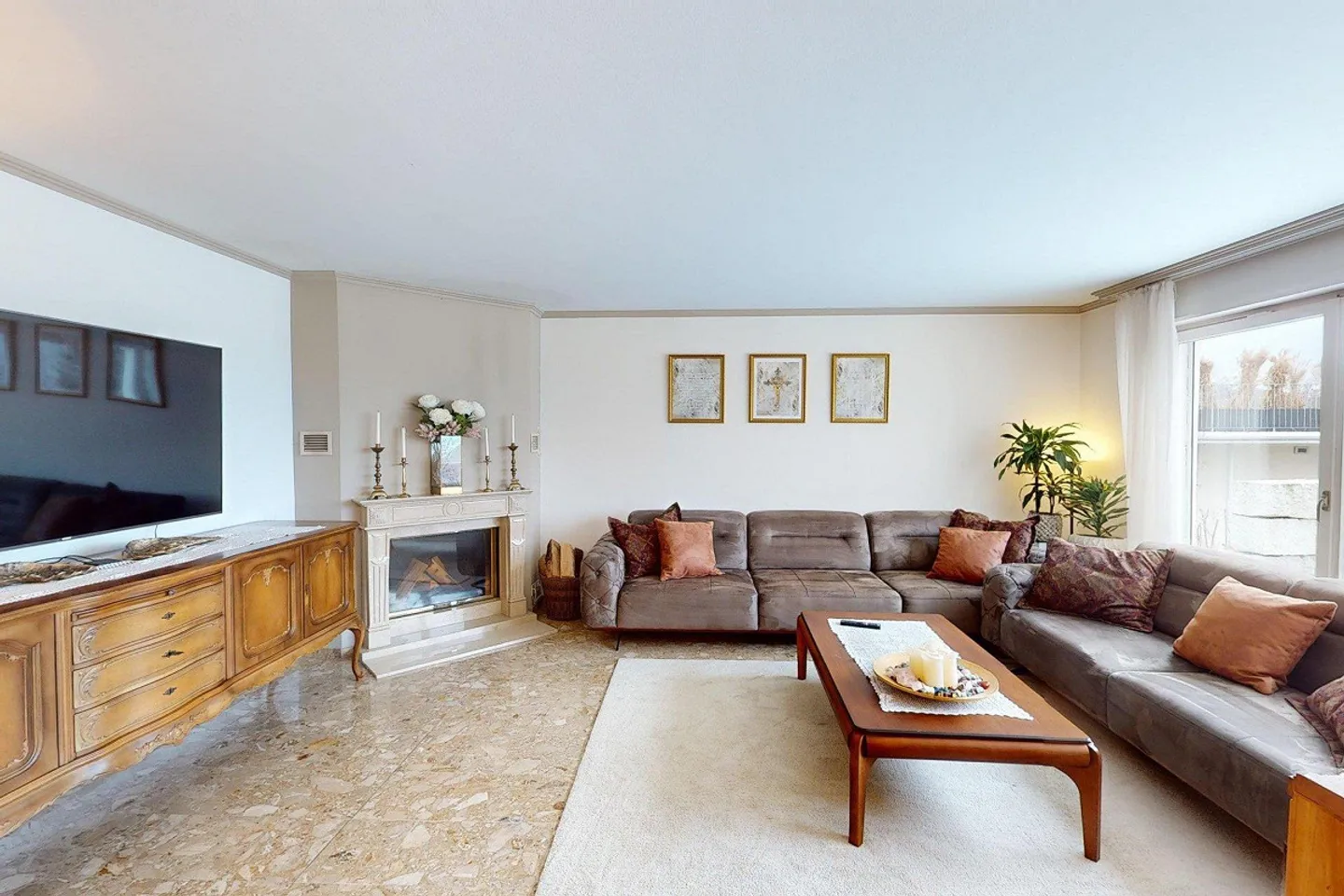 Maison familiale spacieuse avec jardin d'hiver - Photo 4 sur 11