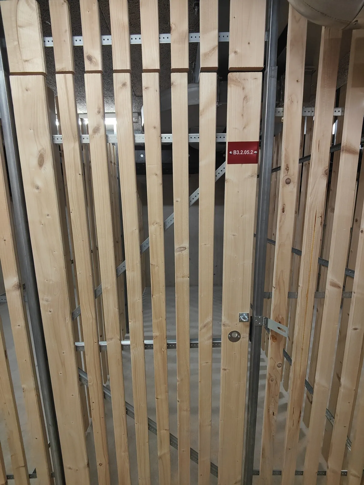 4.89m2 Storage Room Kriens - Nidfeldstrasse 2U - Photo 1 of 11