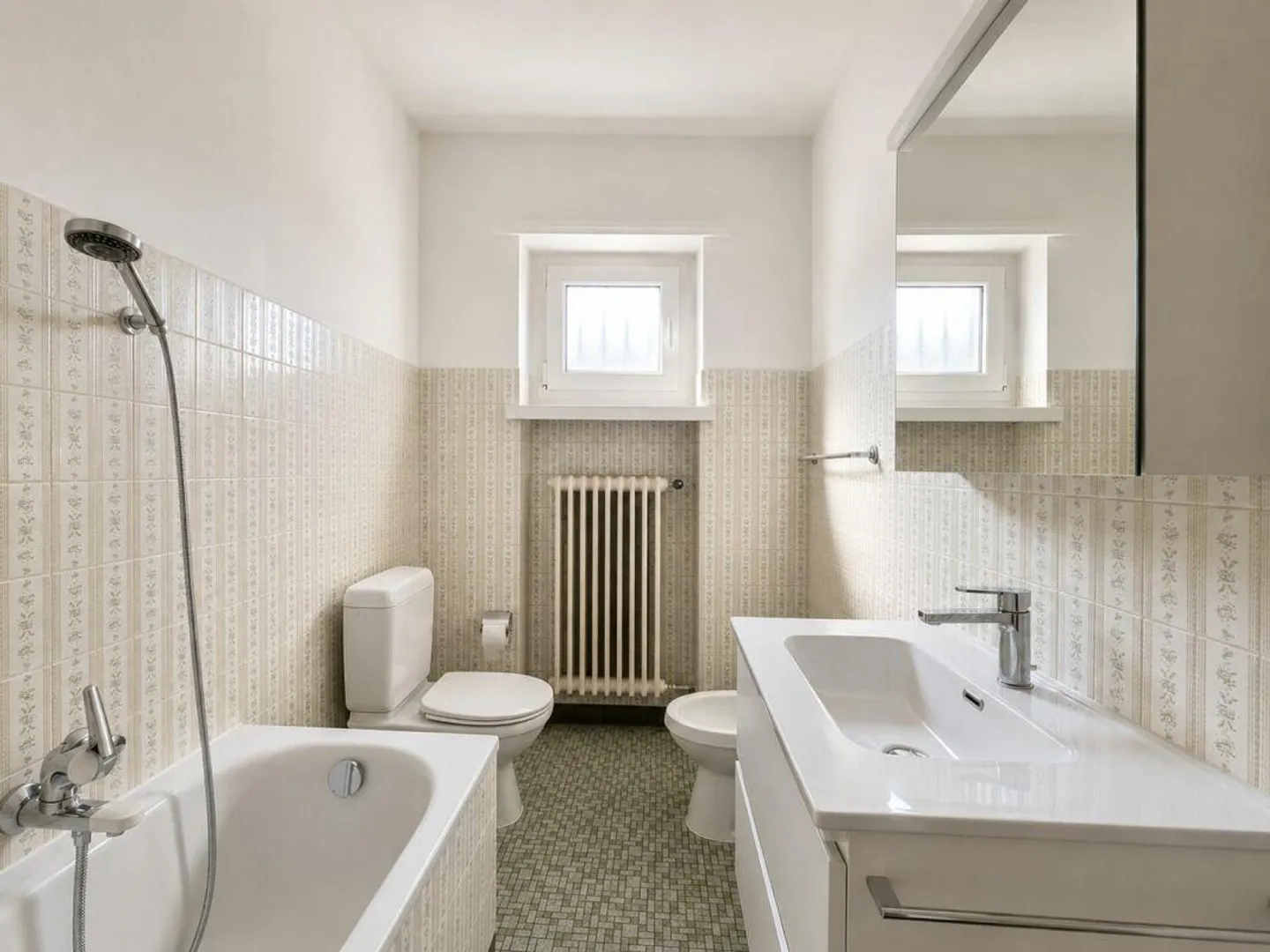 À louer à Novazzano appartement de 3,5 pièces dans une maison bifamiliale avec grande terrasse et accès direct au jardin - Photo 9 sur 11