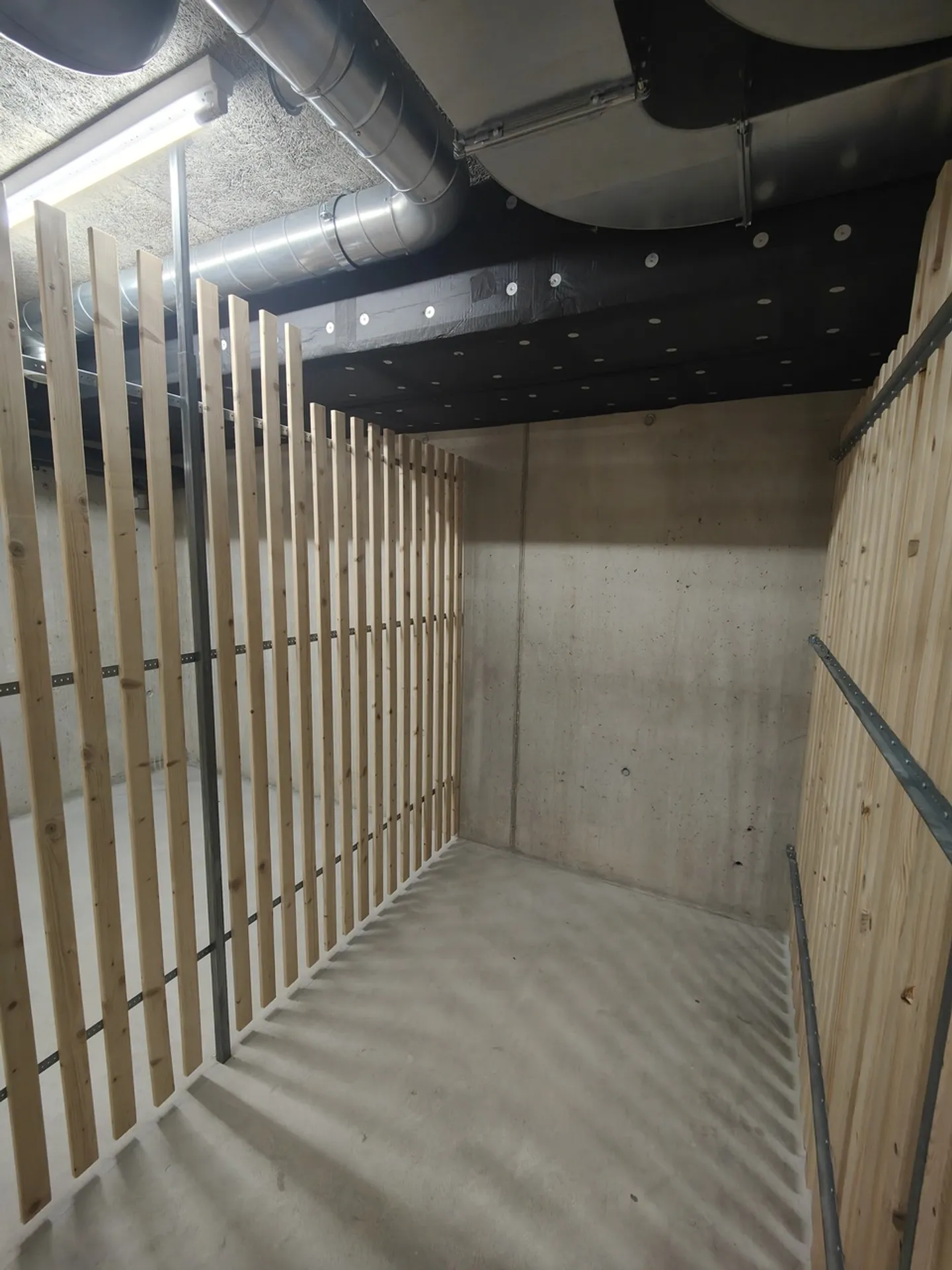 4.89m2 Storage Room Kriens - Nidfeldstrasse 2U - Photo 5 of 11