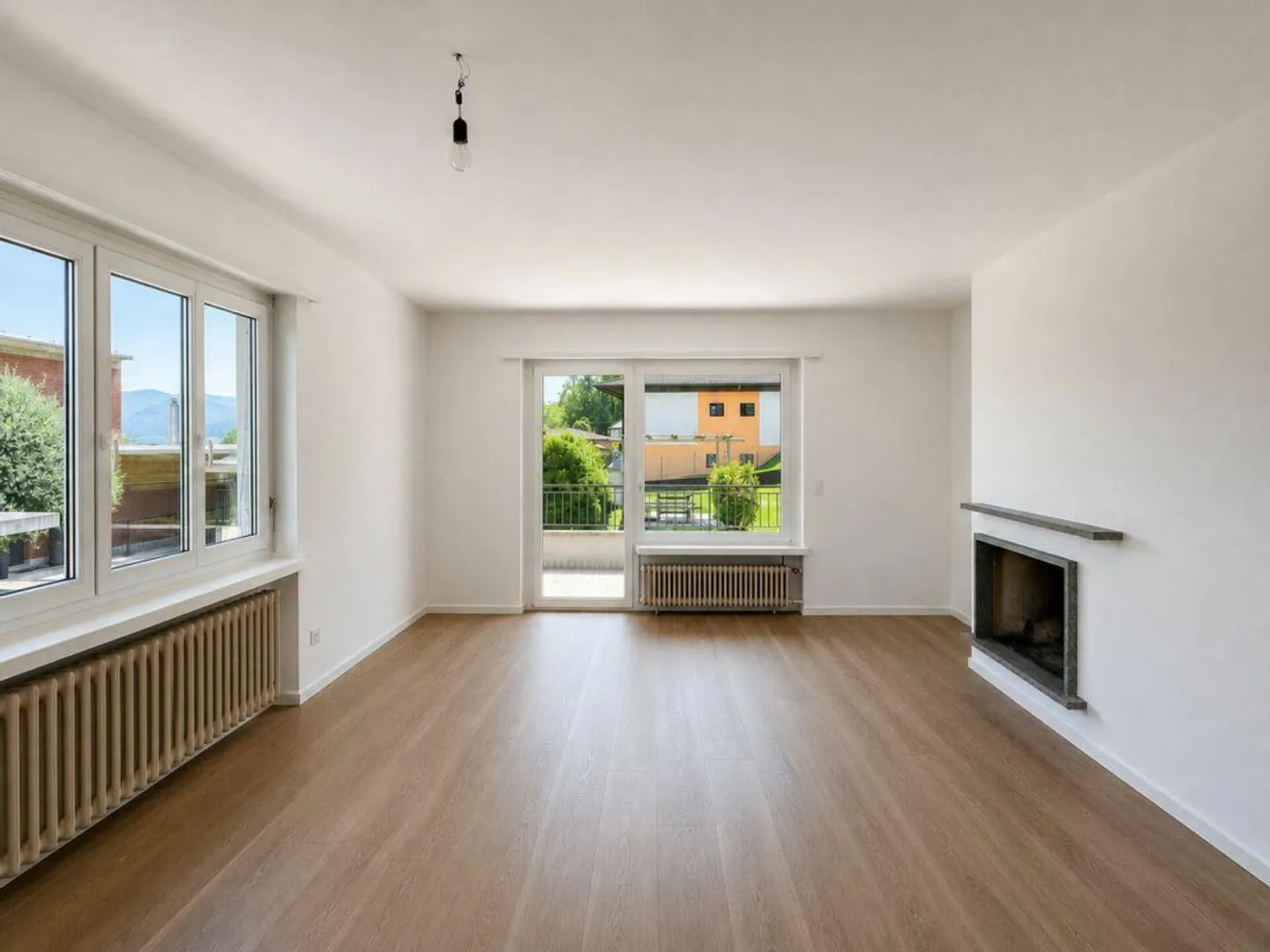 À louer à Novazzano appartement de 3,5 pièces dans une maison bifamiliale avec grande terrasse et accès direct au jardin - Photo 5 sur 11