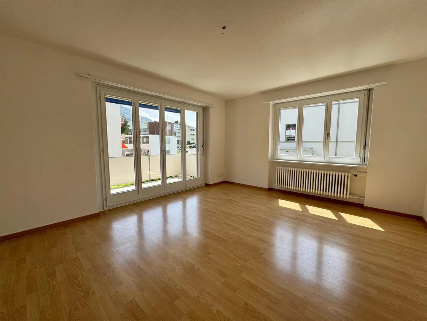 Freshly renovated 4.5-room apartment - directly on Lake Lucerne - Photo 5 of 10