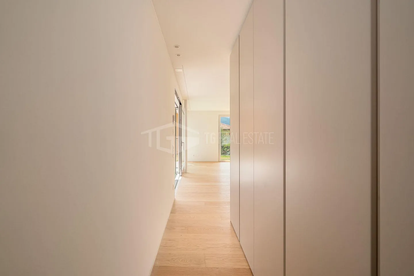 MODERNA CASA DI 5.5 LOCALI CON GIARDINO - Photo 14 sur 17