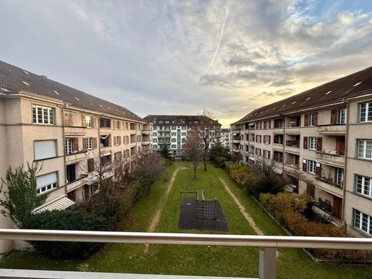 Quartiere sotto la stazione ferroviaria - Foto 7 di 7