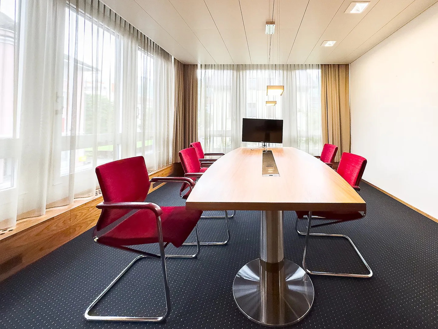 Dienstleistungsfläche an zentraler Lage - Foto 6 von 13