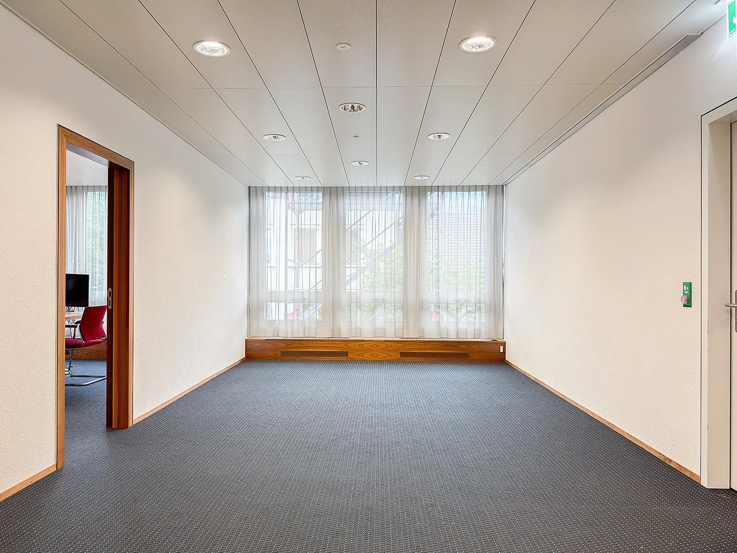 Dienstleistungsfläche an zentraler Lage - Foto 7 von 13