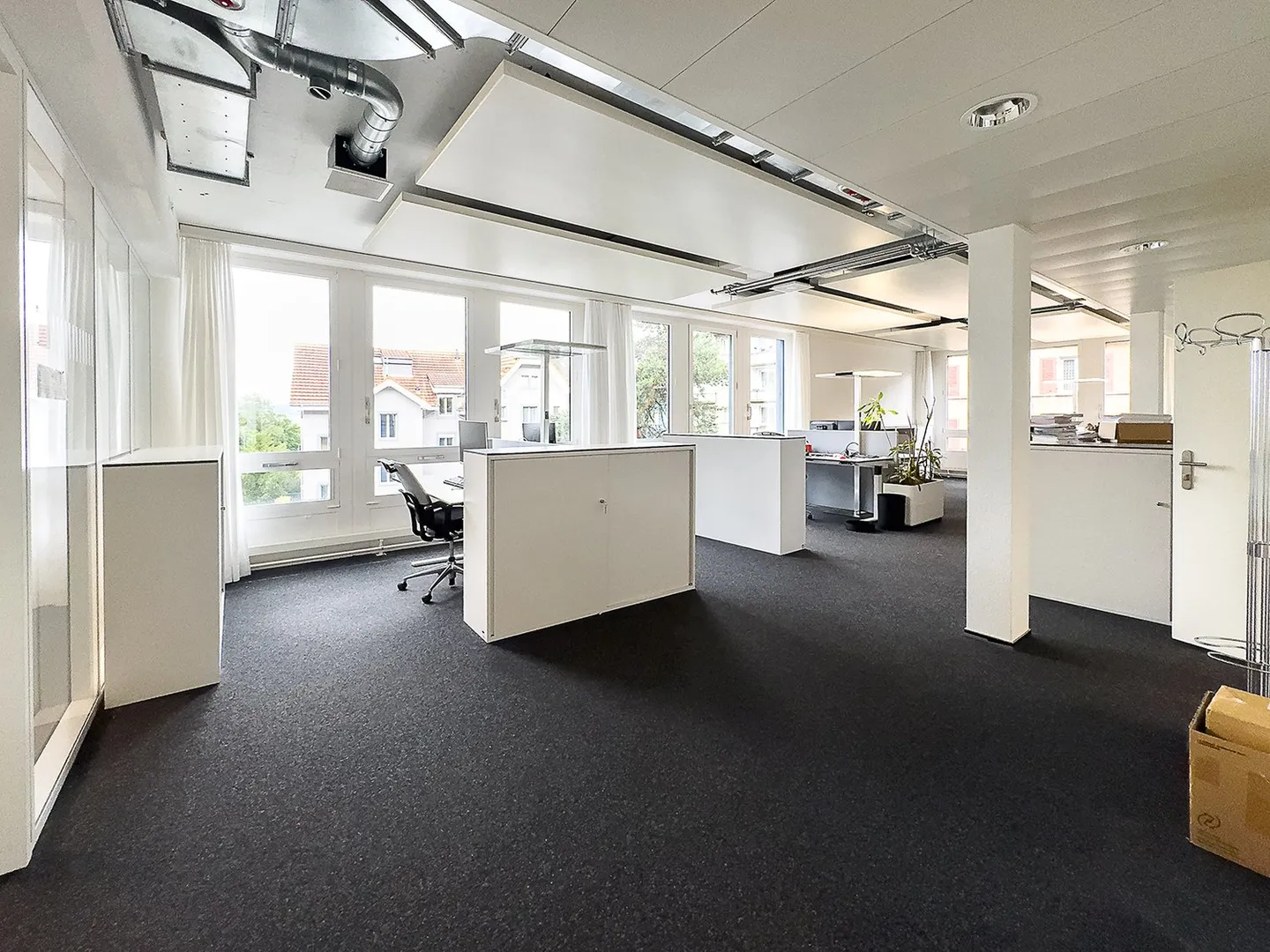 Dienstleistungsfläche an zentraler Lage - Foto 8 von 13