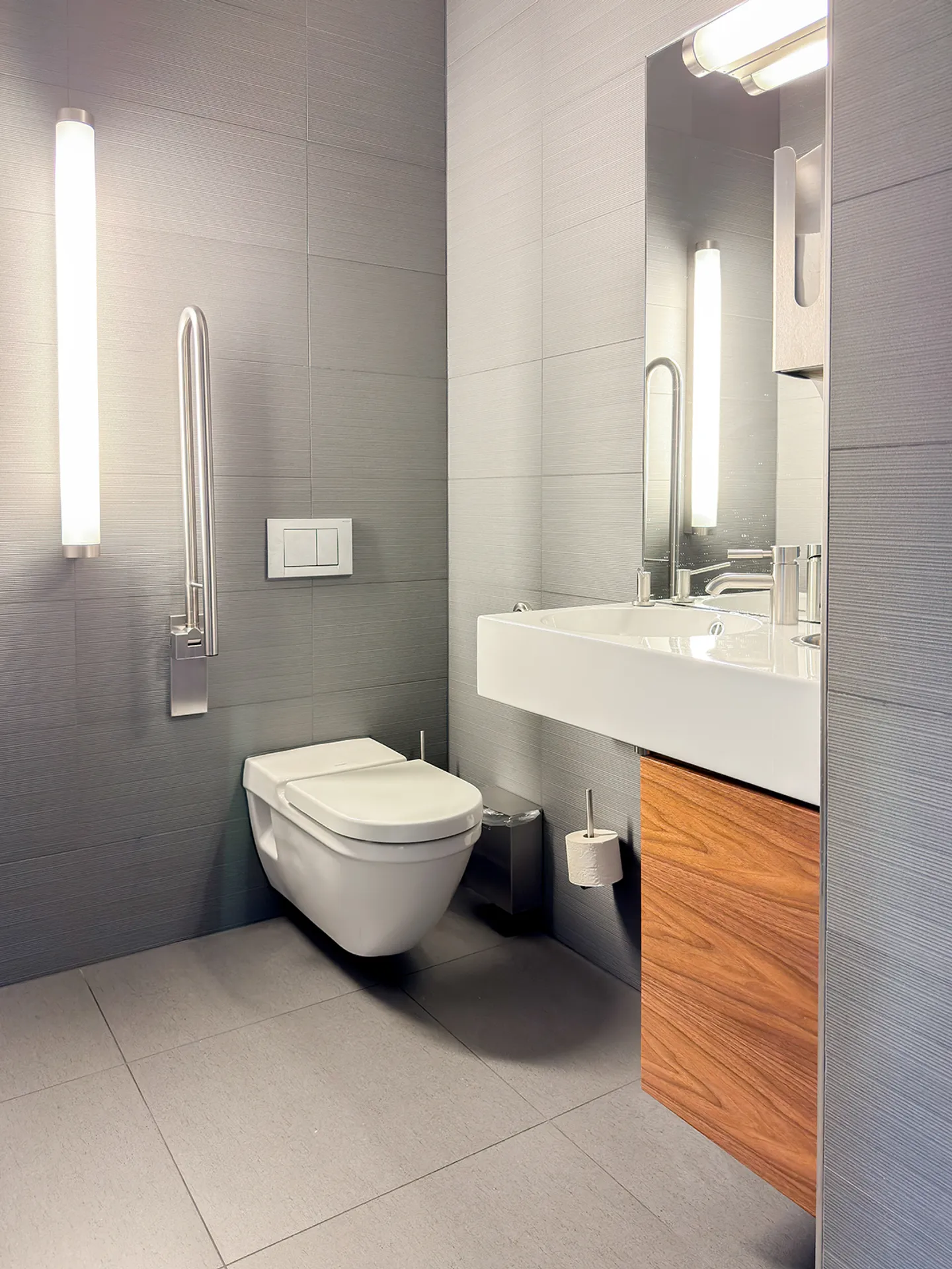 Dienstleistungsfläche an zentraler Lage - Foto 11 von 13